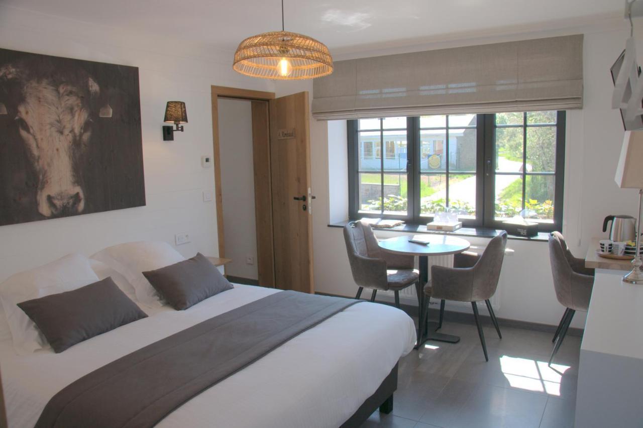 Auberge La Hutte Lurette Paliseul Bagian luar foto
