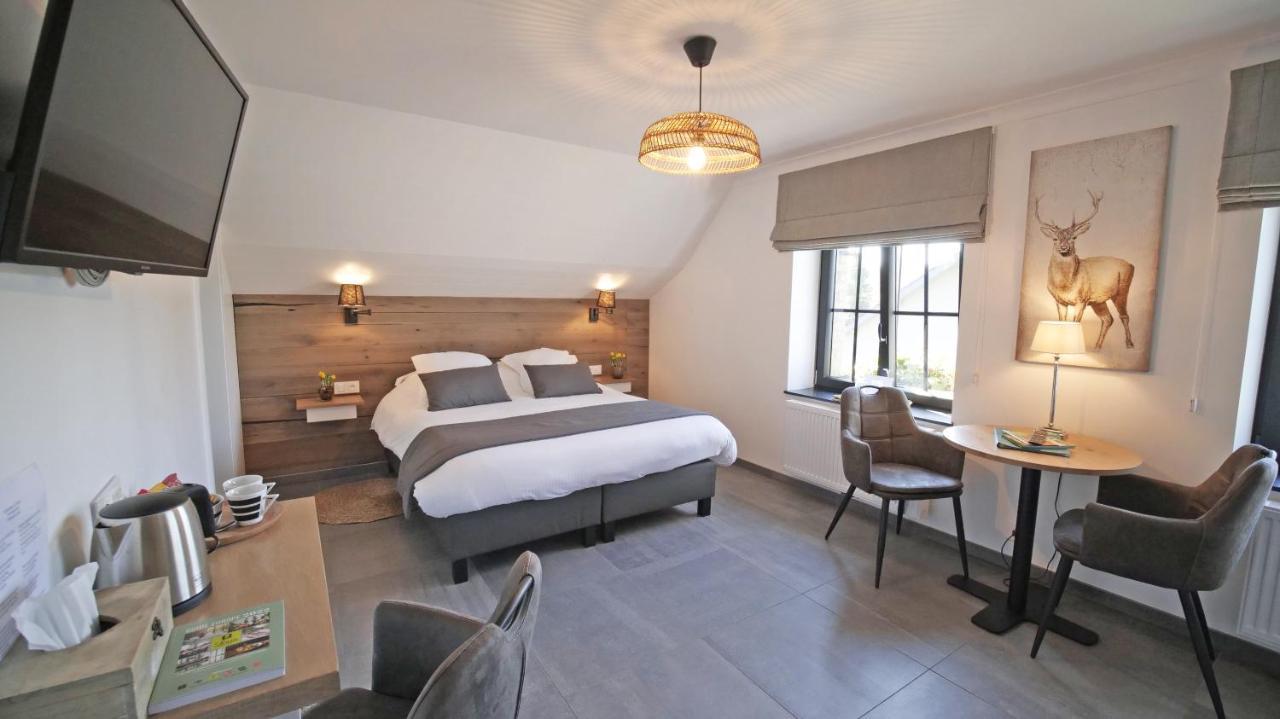 Auberge La Hutte Lurette Paliseul Bagian luar foto