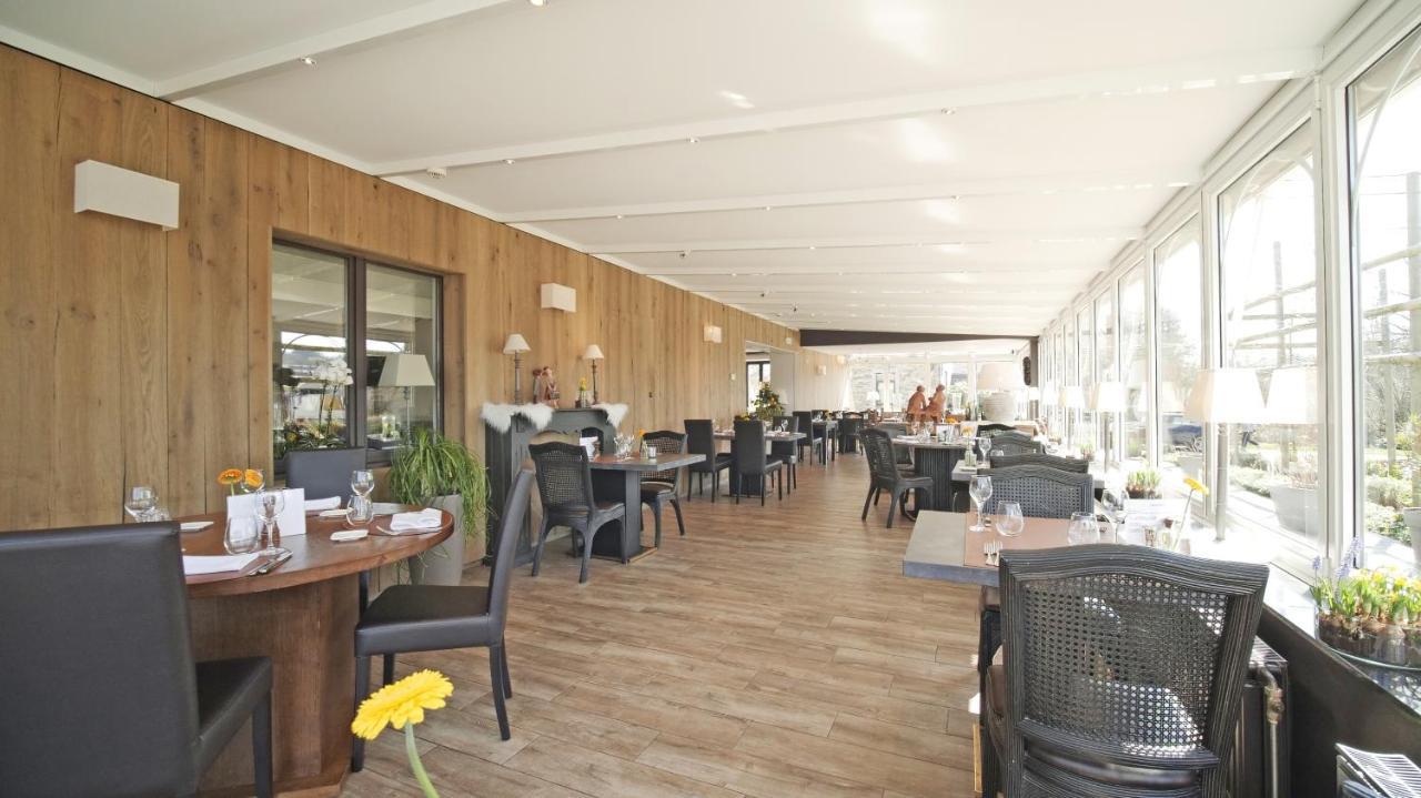 Auberge La Hutte Lurette Paliseul Bagian luar foto