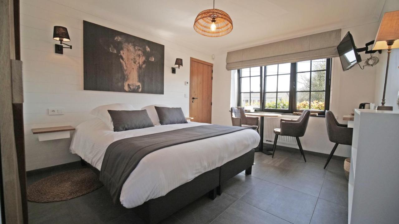 Auberge La Hutte Lurette Paliseul Bagian luar foto