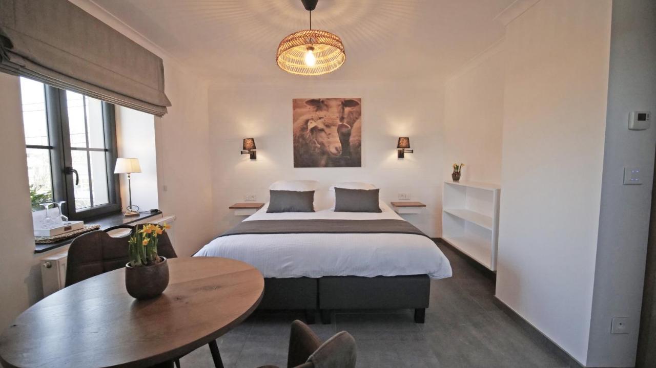 Auberge La Hutte Lurette Paliseul Bagian luar foto
