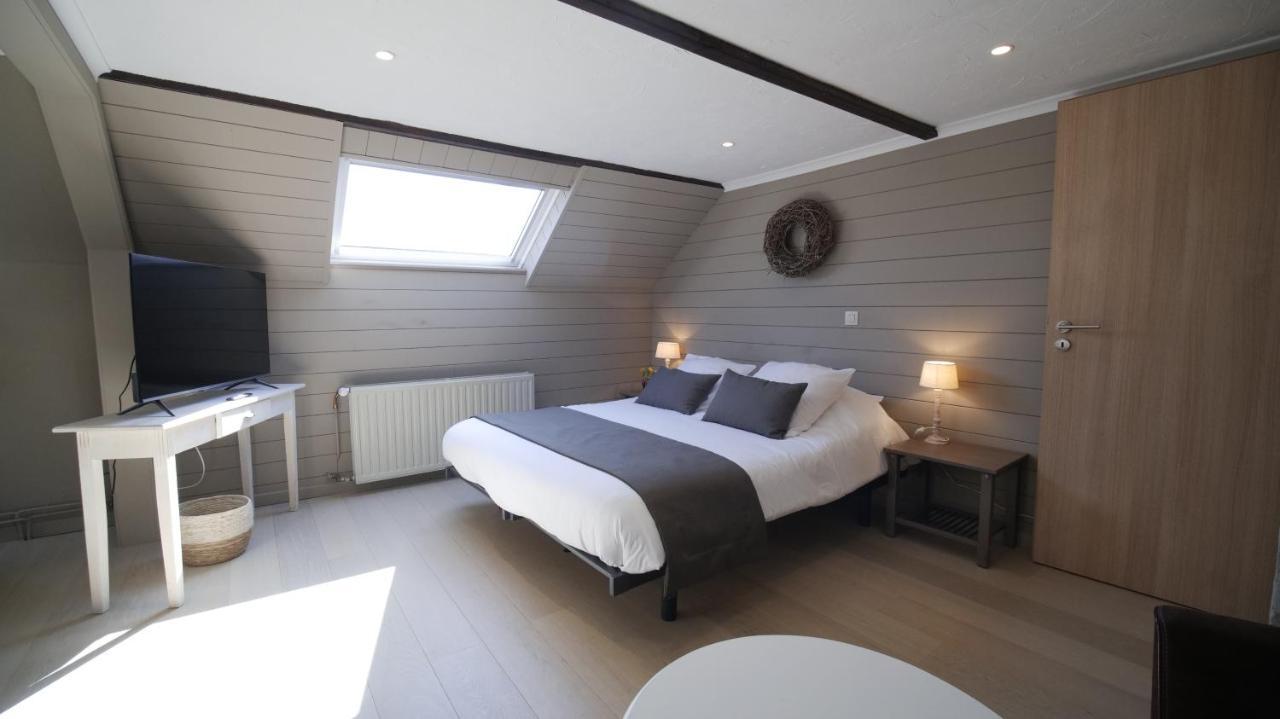 Auberge La Hutte Lurette Paliseul Bagian luar foto