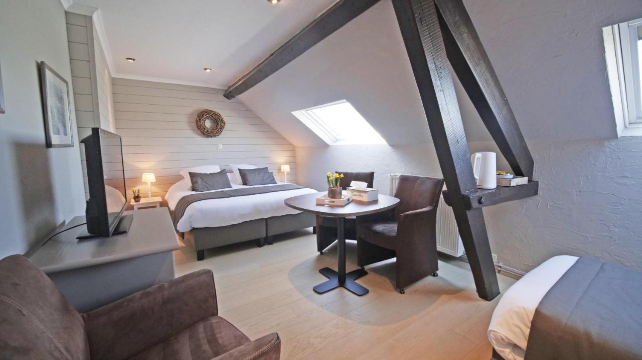 Auberge La Hutte Lurette Paliseul Bagian luar foto